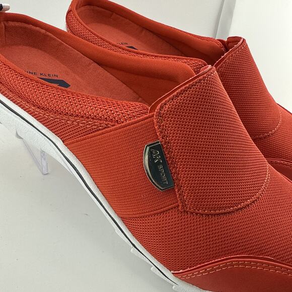 Anne Klein AK Sport Women's Guard less Slip-on Shoes Sneaker Red Size 8.5 NWB - Picture 2 of 9